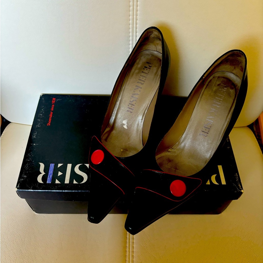 Pointy toe heels - Picture 2 of 4